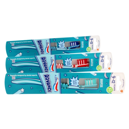 Aquafresh Szczoteczka Do Zębów Advance Dla Dzieci 9-12 Lat 1szt (Mix Kolorów)